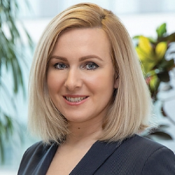 Zuzana Kostiviarová